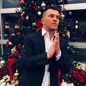 Meet your Posher, Chris